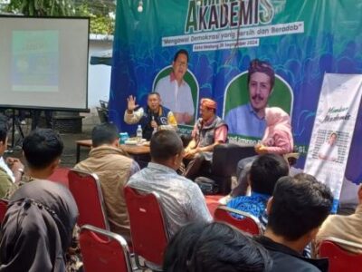 Anas Urbaningrum saat menjadi narasumber dalam diskusi yang dihelat di Universitas Brawijaya Malang
