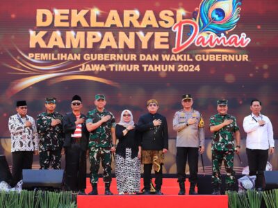 Pj Gubernur Jatim Adhy Karyono saat menghadari acara Deklarasi Kampanye Damai Pilgub Jatim 2024. Sumber foto : Pemprov Jatim