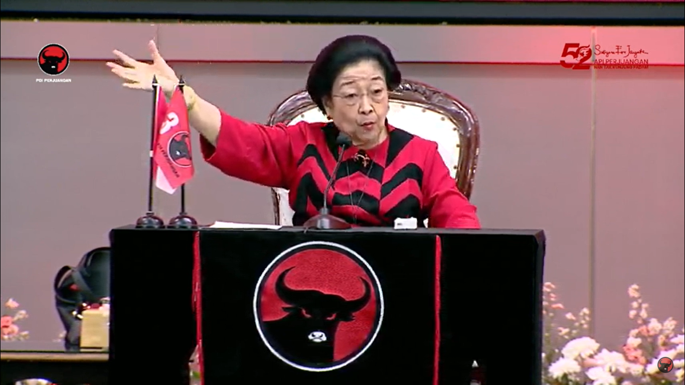 Megawati Sukaro Putri, Ketua Umum DPP PDI Perjuangan saat menyampaikan pidato politik dalam HUT ke-52 PDI Perjuangan di Jakarta pada Jum'at (10/01/2025).
