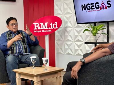 Wakil Menteri Transmigrasi, Viva Yoga Mauladi, dalam program Podcast Ngegas Rakyat Merdeka yang direkam di Gedung Graha Pena, Jakarta, Jum'at (2/5/2025).