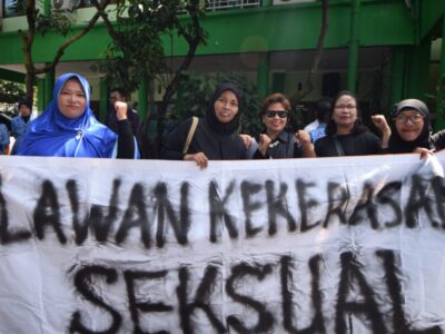 Demonstrasi anti kekerasan seksual