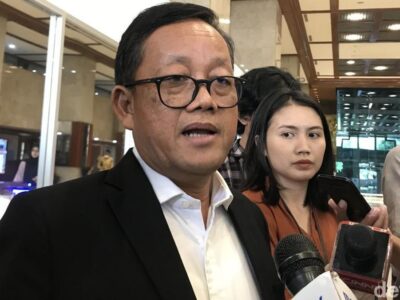 Wakil Ketua Komisi VII Sugeng Suparwoto
