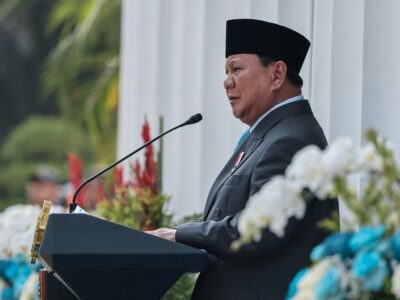 Presiden memimpin Upacara Peringatan Hari Lahir Pancasila di Gedung Pancasila Kemenlu pada Senin (2/6/2025). Sumber foto : Sekretariat Presiden.
