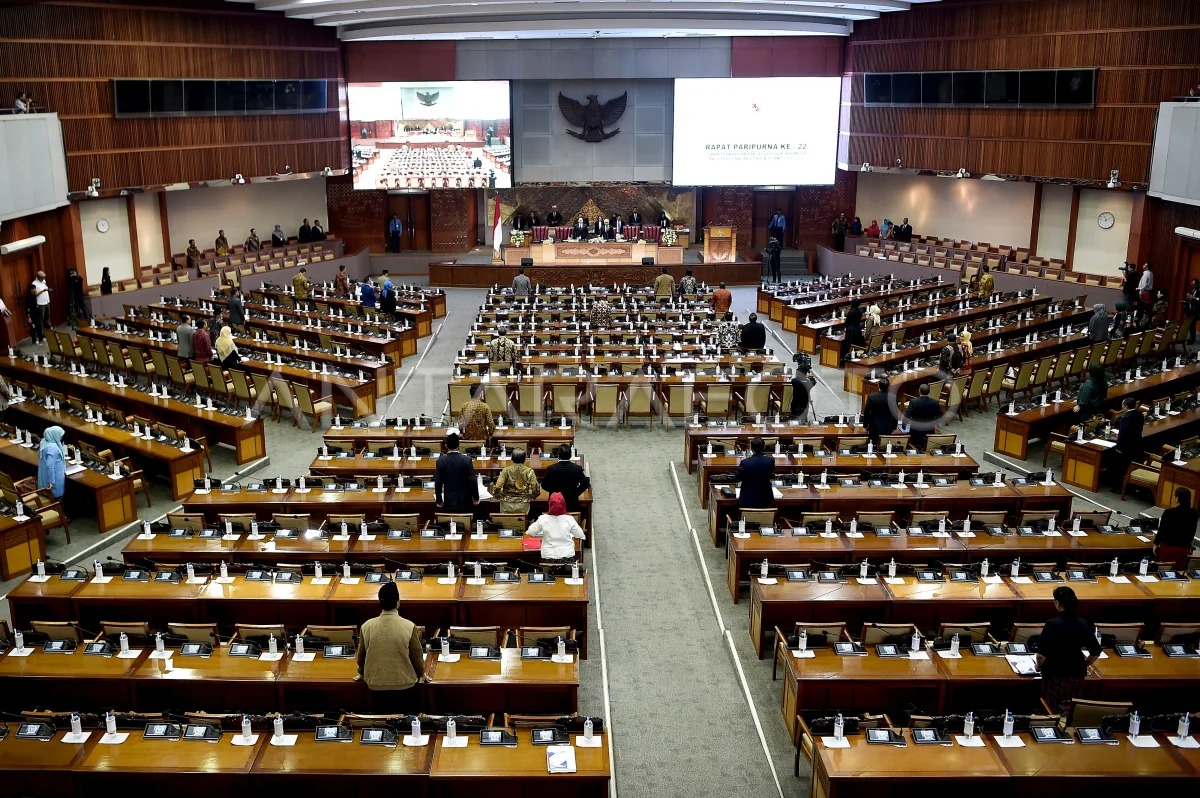 Rapat Paripurna DPR