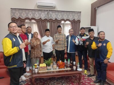 DPP AMPI ditemani Pengurus DPD AMPI Jawa Timur saat silaturahmi ke rumah dinas Walikota Pasuruan, Adi Wibowo, pada Selasa (06/08). Sumber foto : AMPI Media Centre.